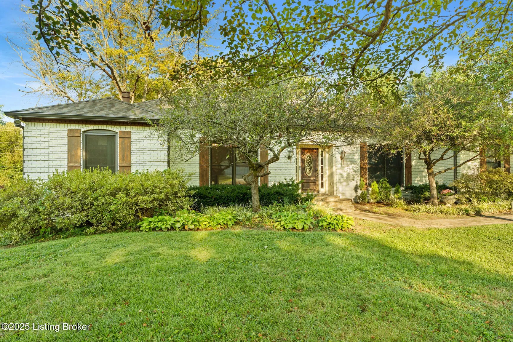 Photo of Listing #1698476