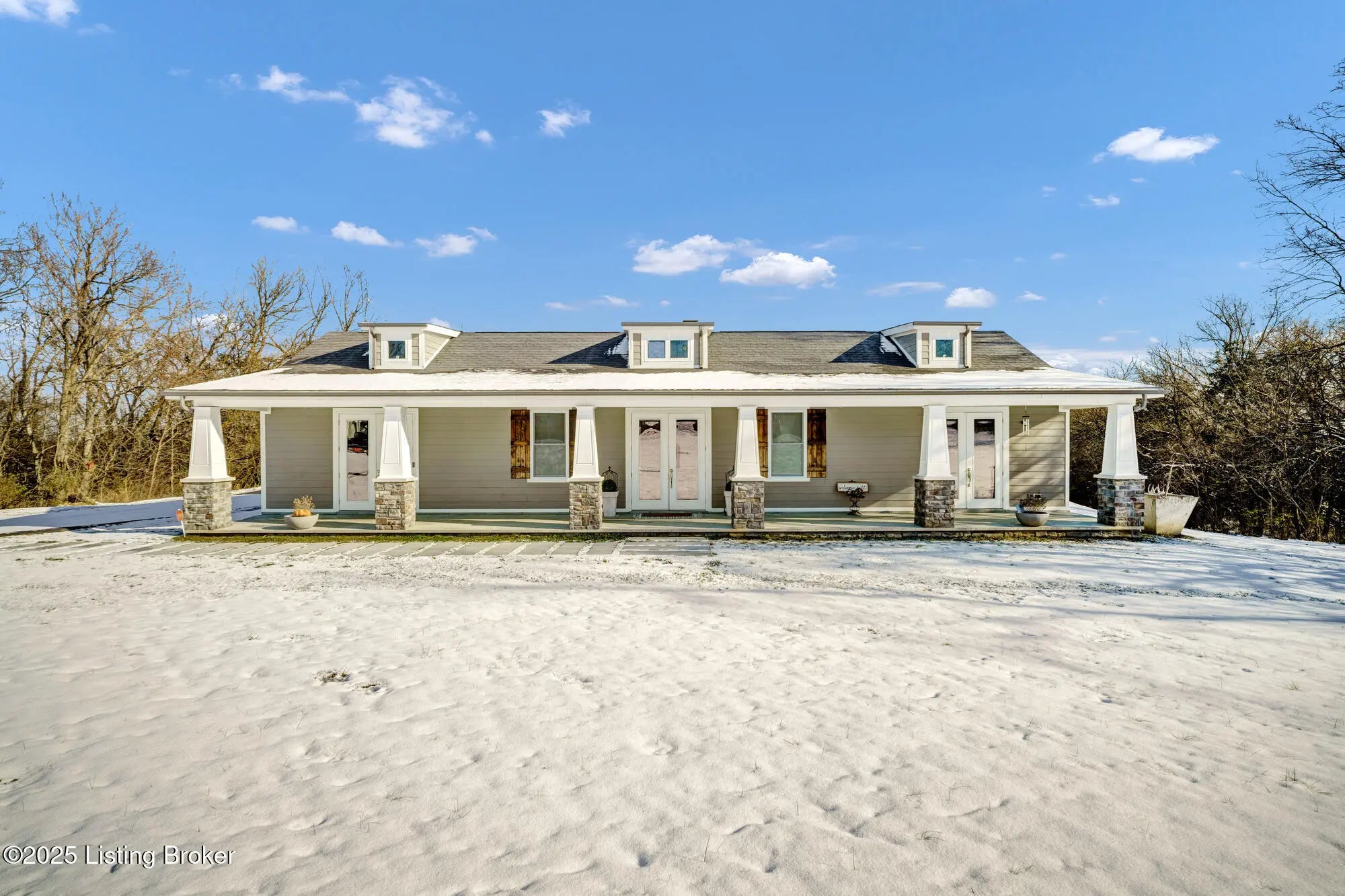 Photo of Listing #1698616