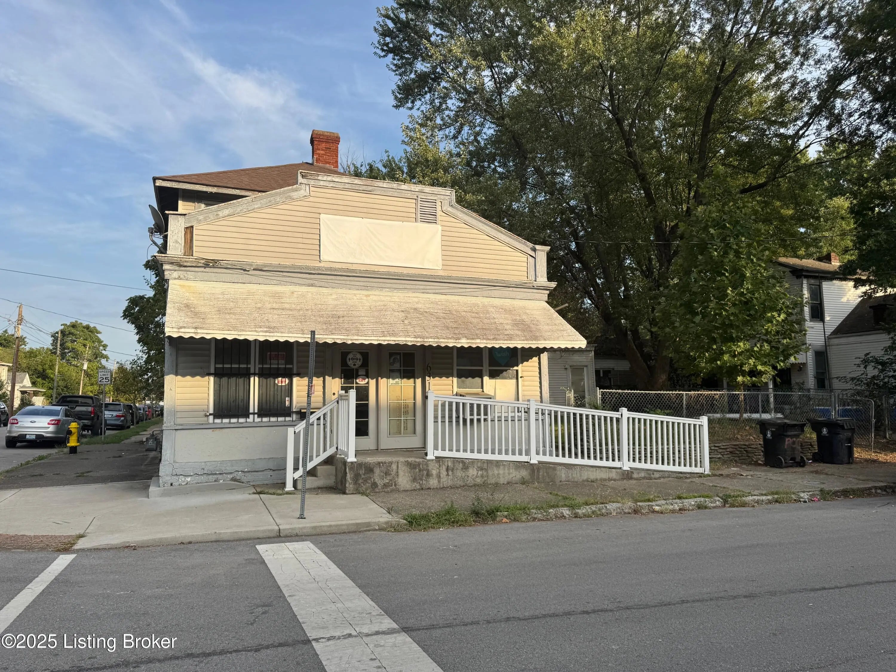 Photo of Listing #1699300