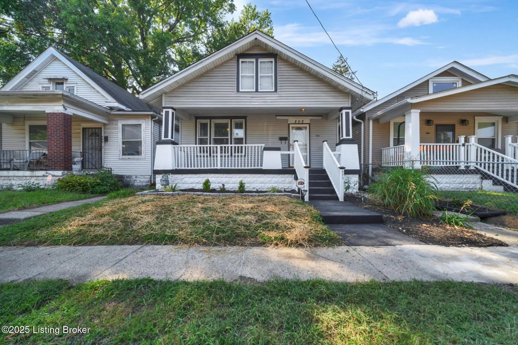 Photo of Listing #1698705