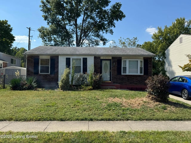 8806 Bost Ln, Louisville