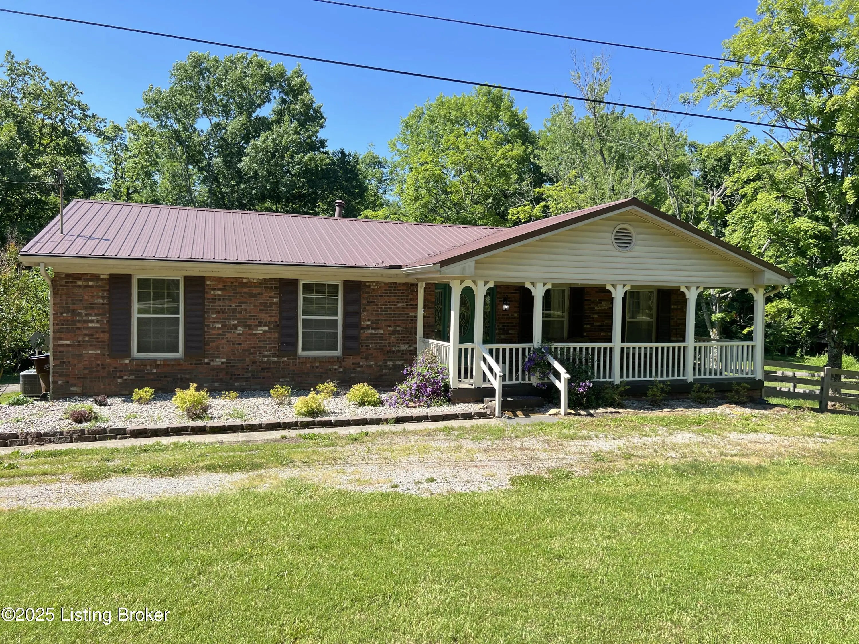 Photo of Listing #1698683