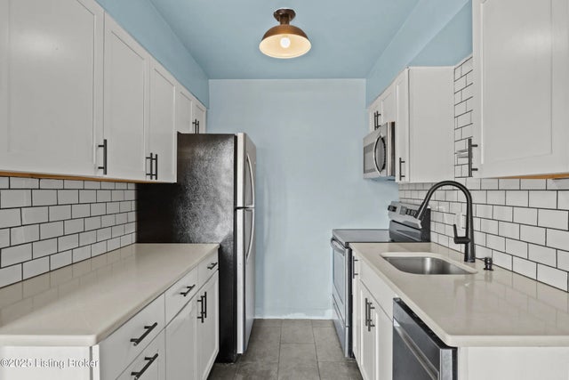 1718 Odaniel Ave 7, Louisville