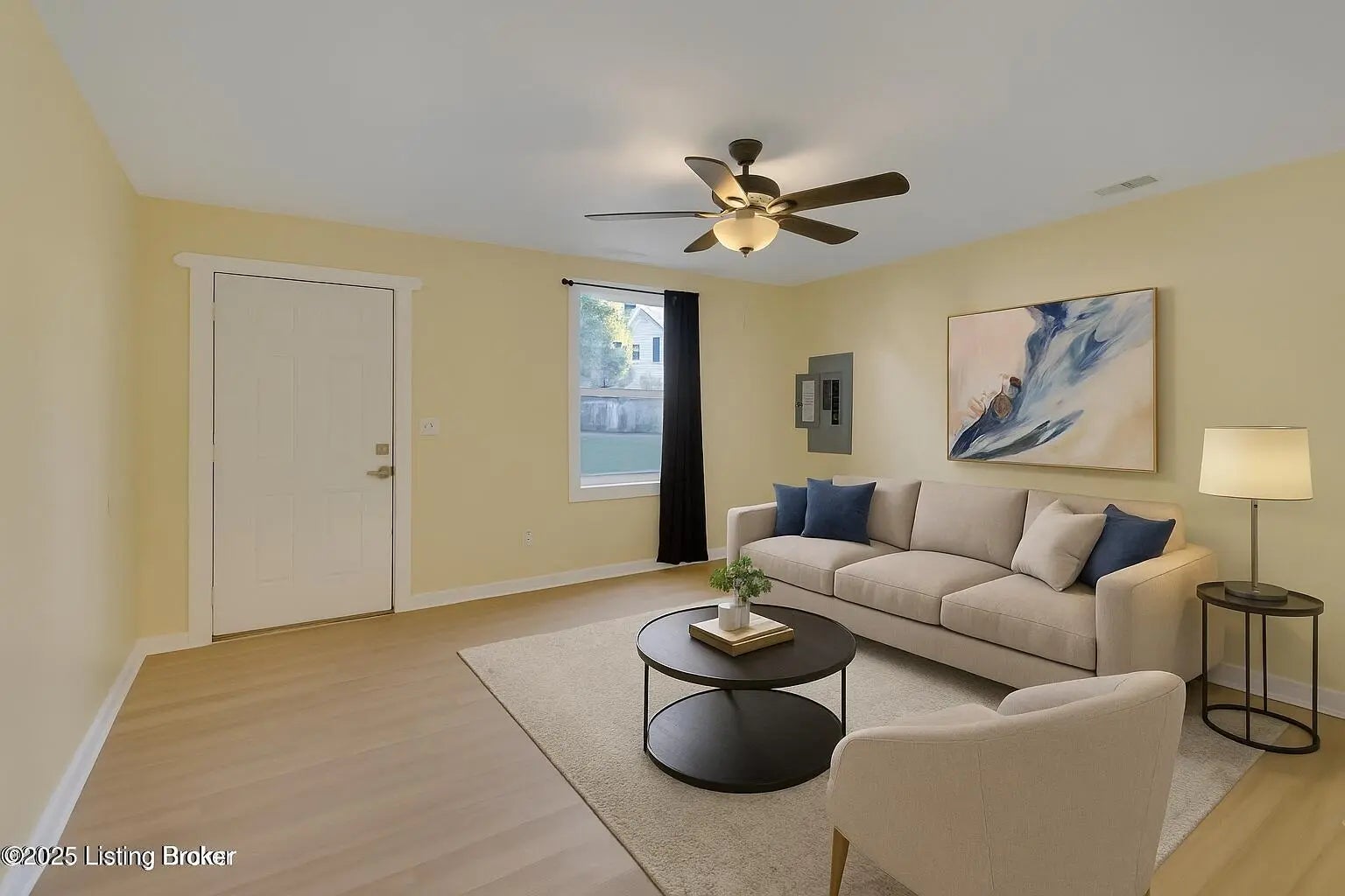 Photo of Listing #1698697