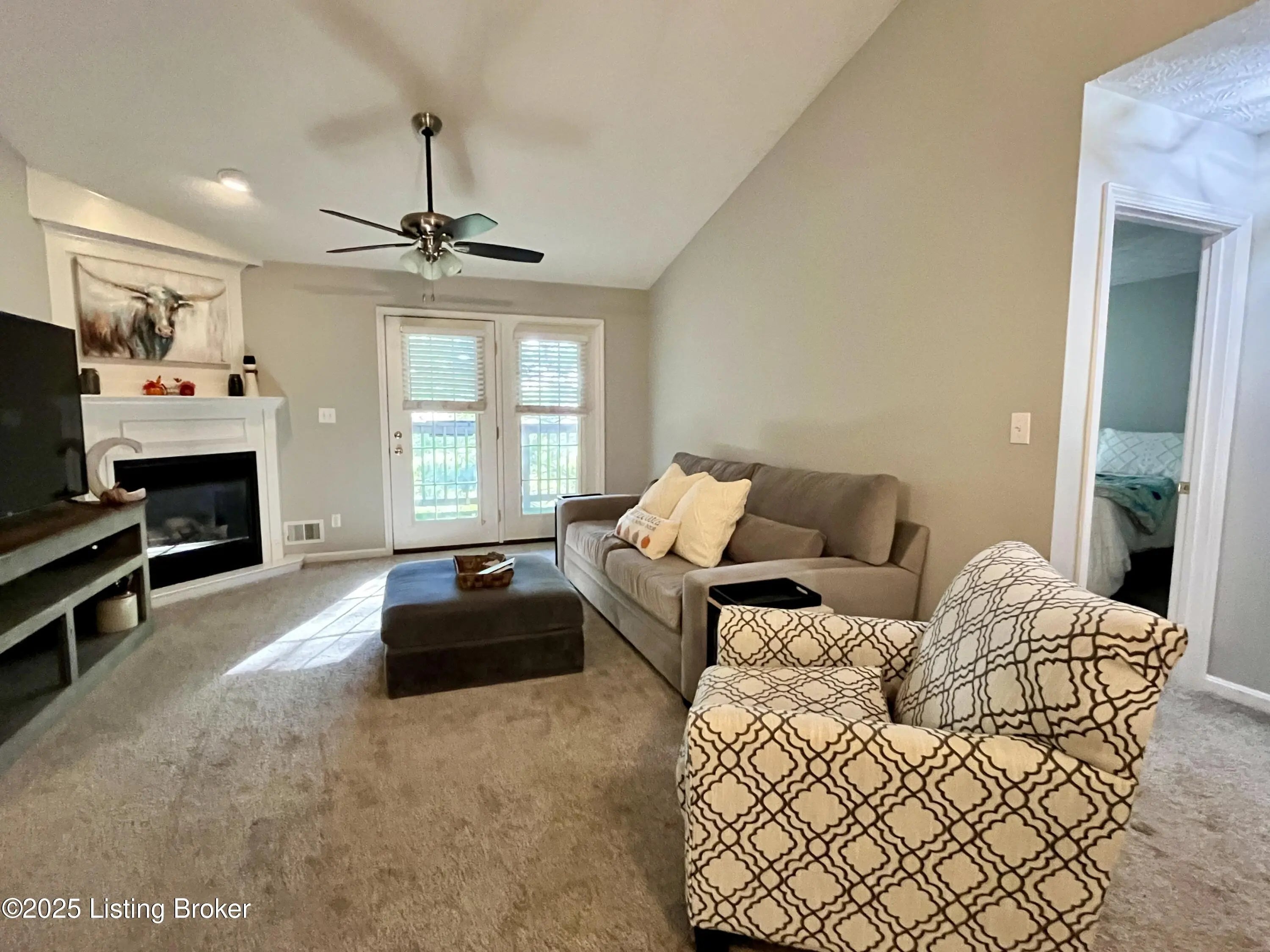 Photo of Listing #1698792