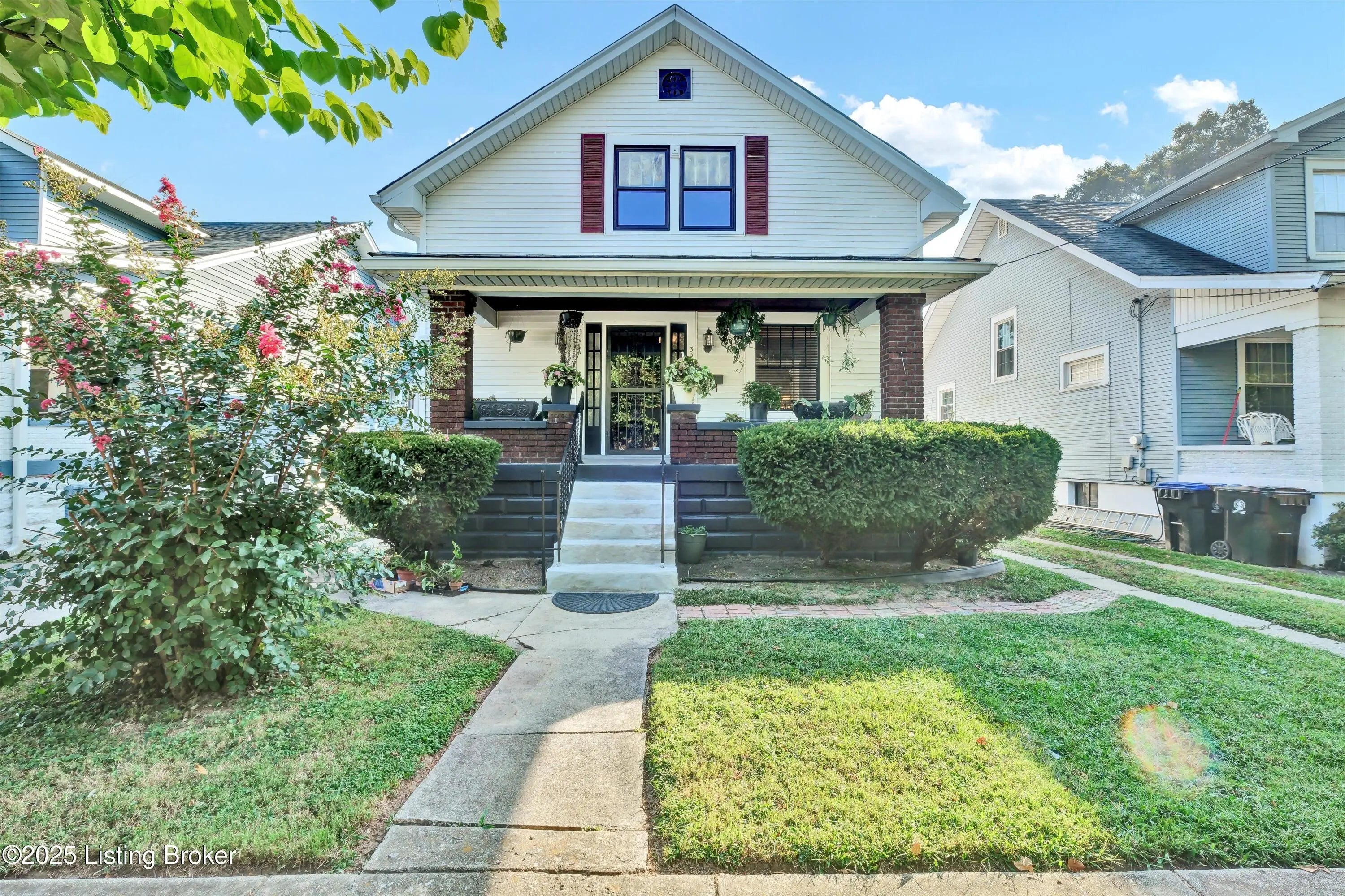 Photo of Listing #1698772