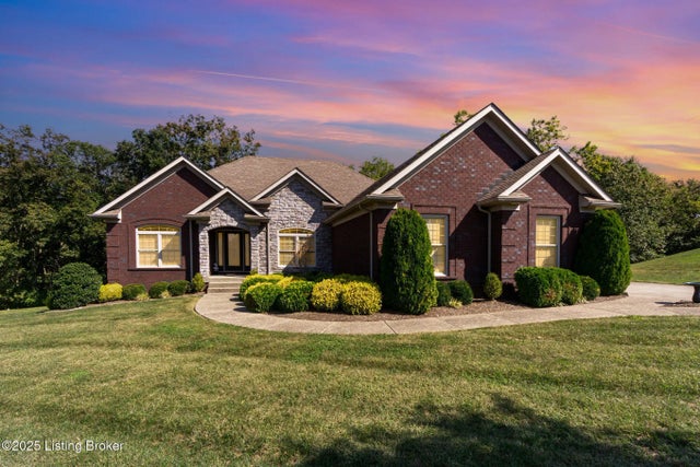 180 St James Ct, Fisherville