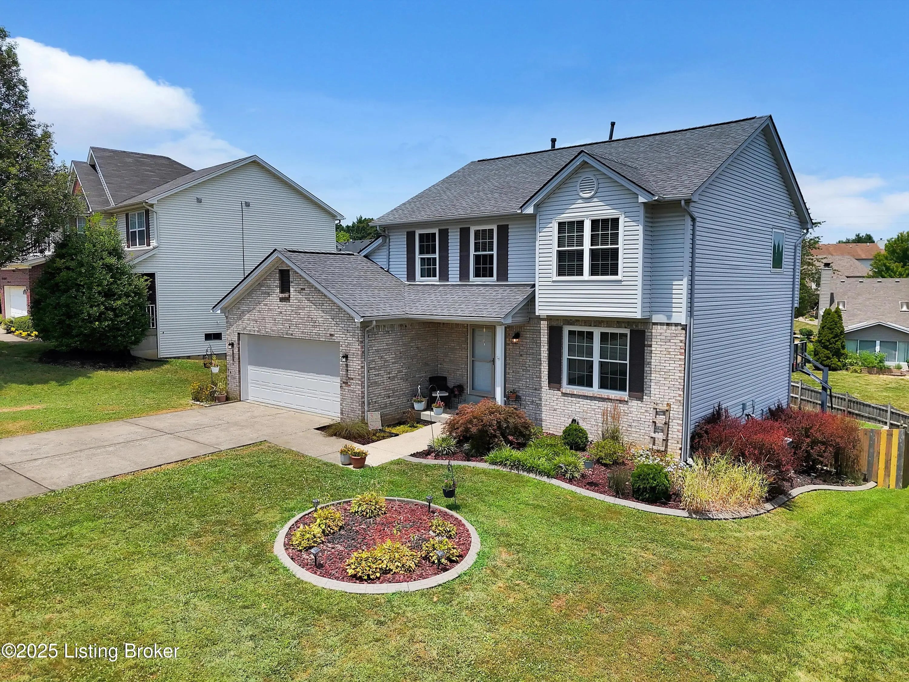 Photo of Listing #1698850