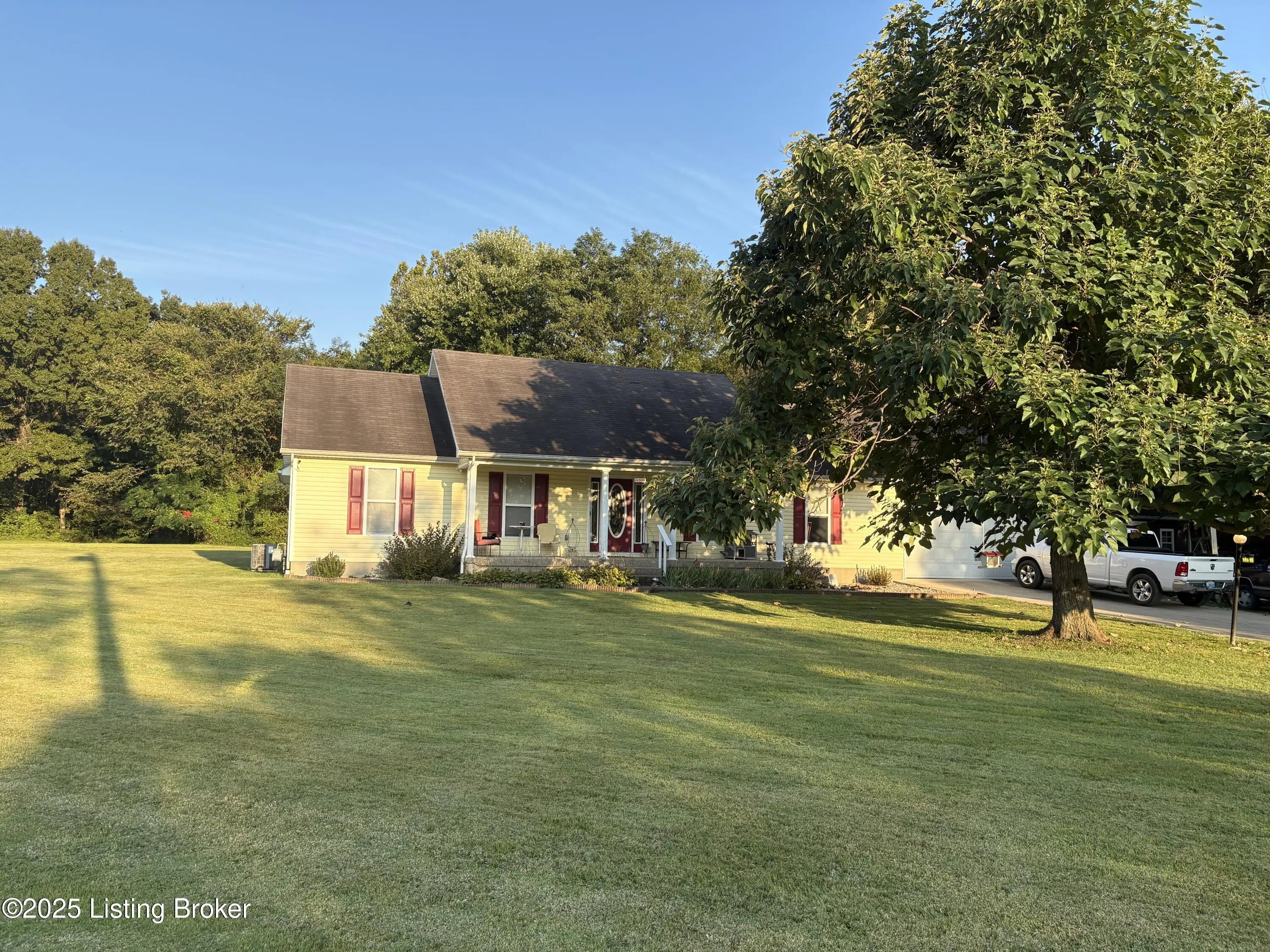 Photo of Listing #1698879