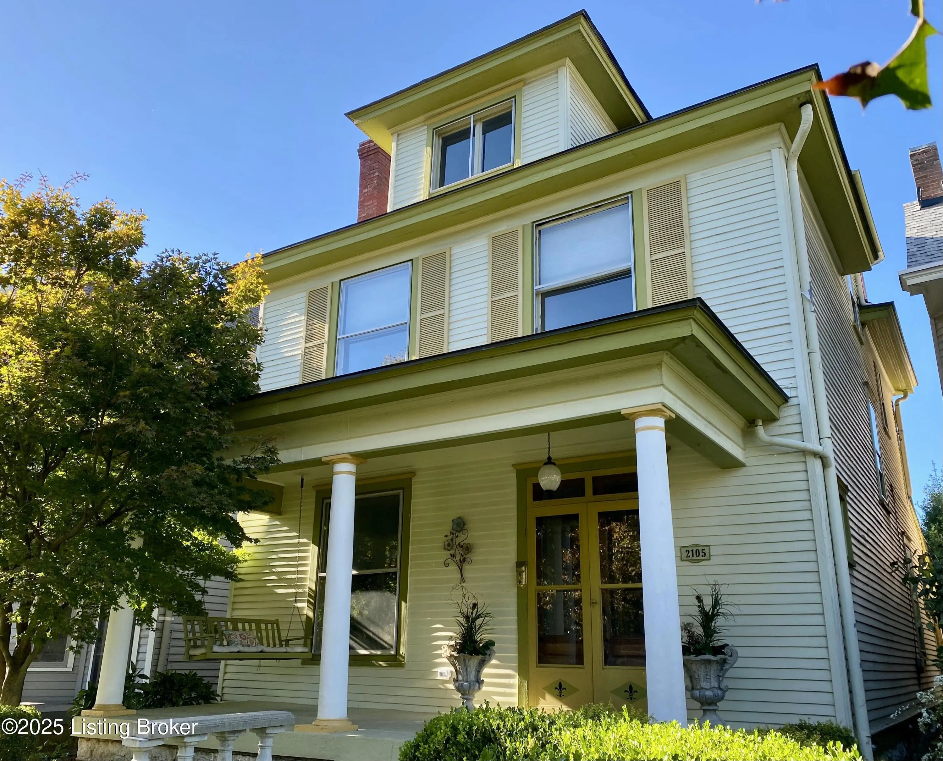 Photo of Listing #1700645