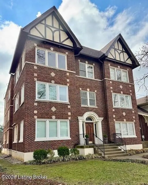 Photo of Listing #1698871