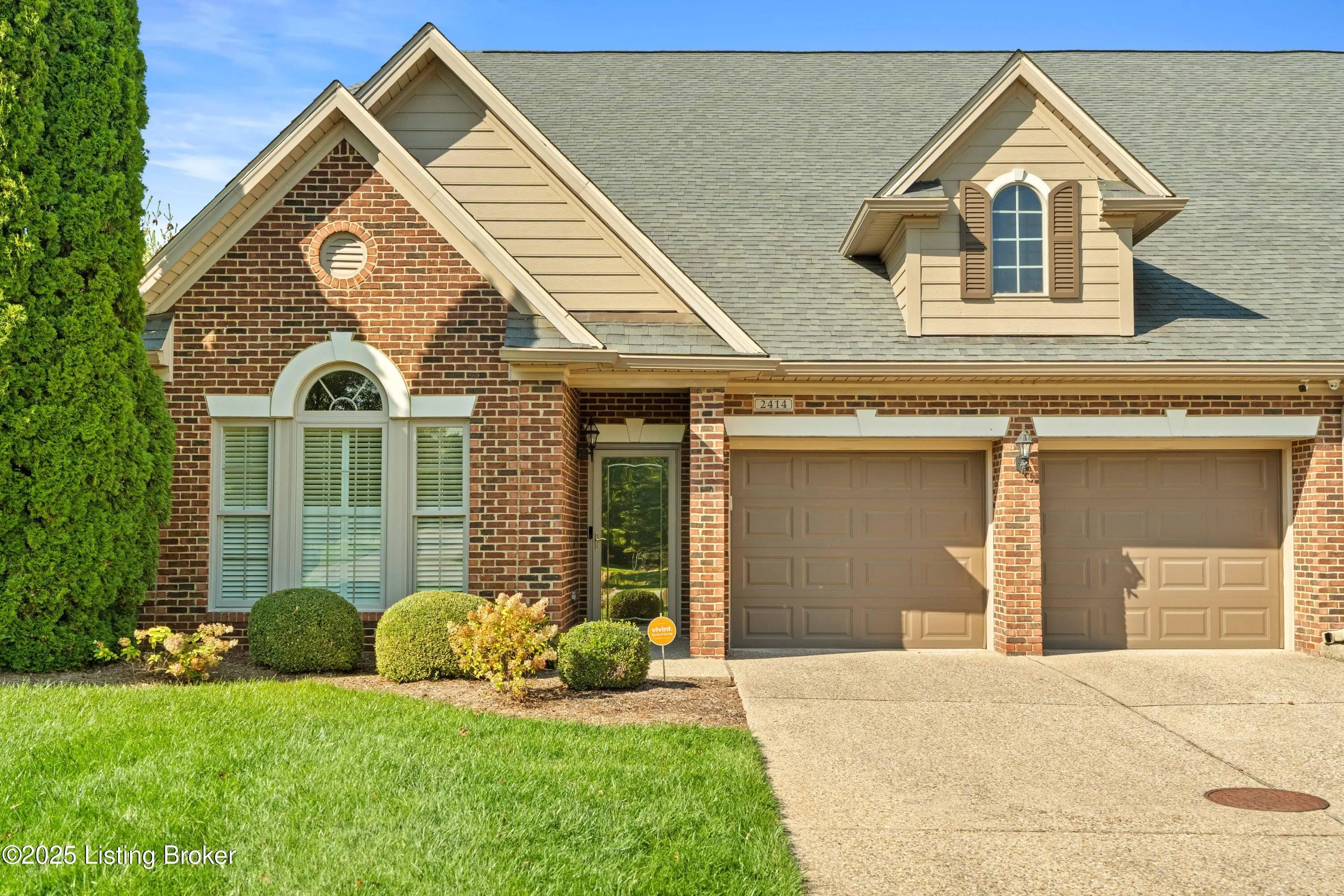 Photo of Listing #1699689