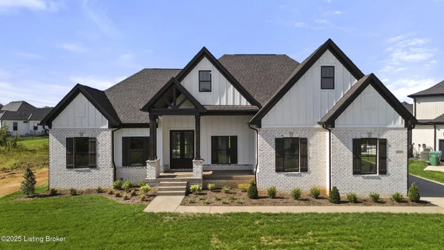 13424 Riggs Lake Ln, Louisville