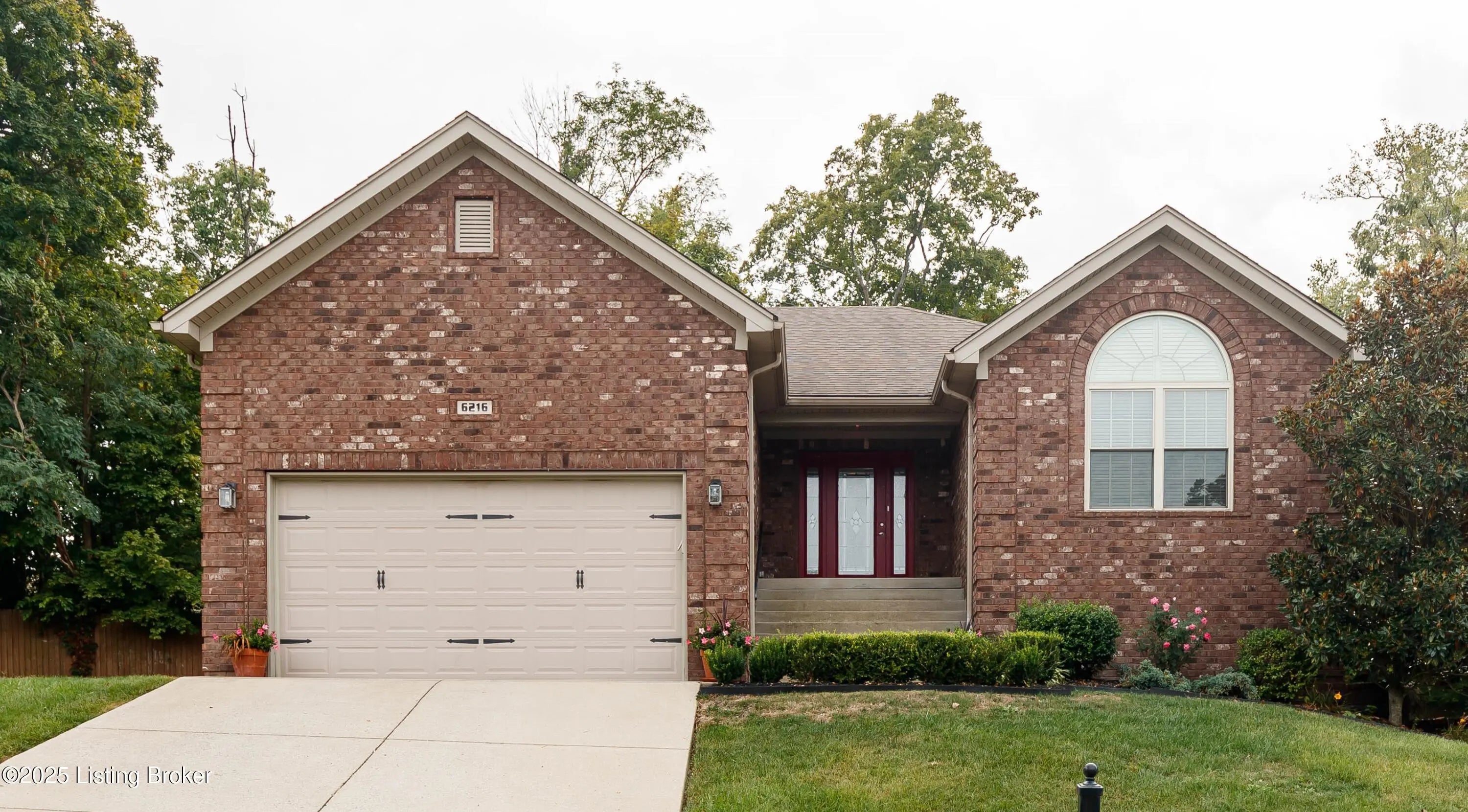 Photo of Listing #1699243