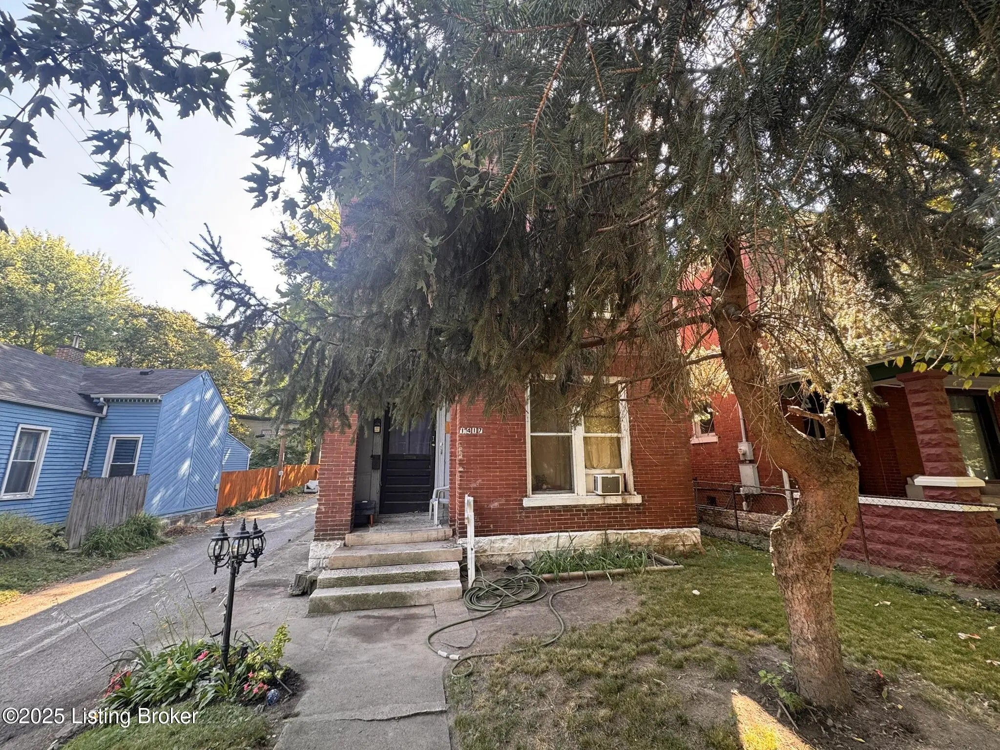 Photo of Listing #1699057