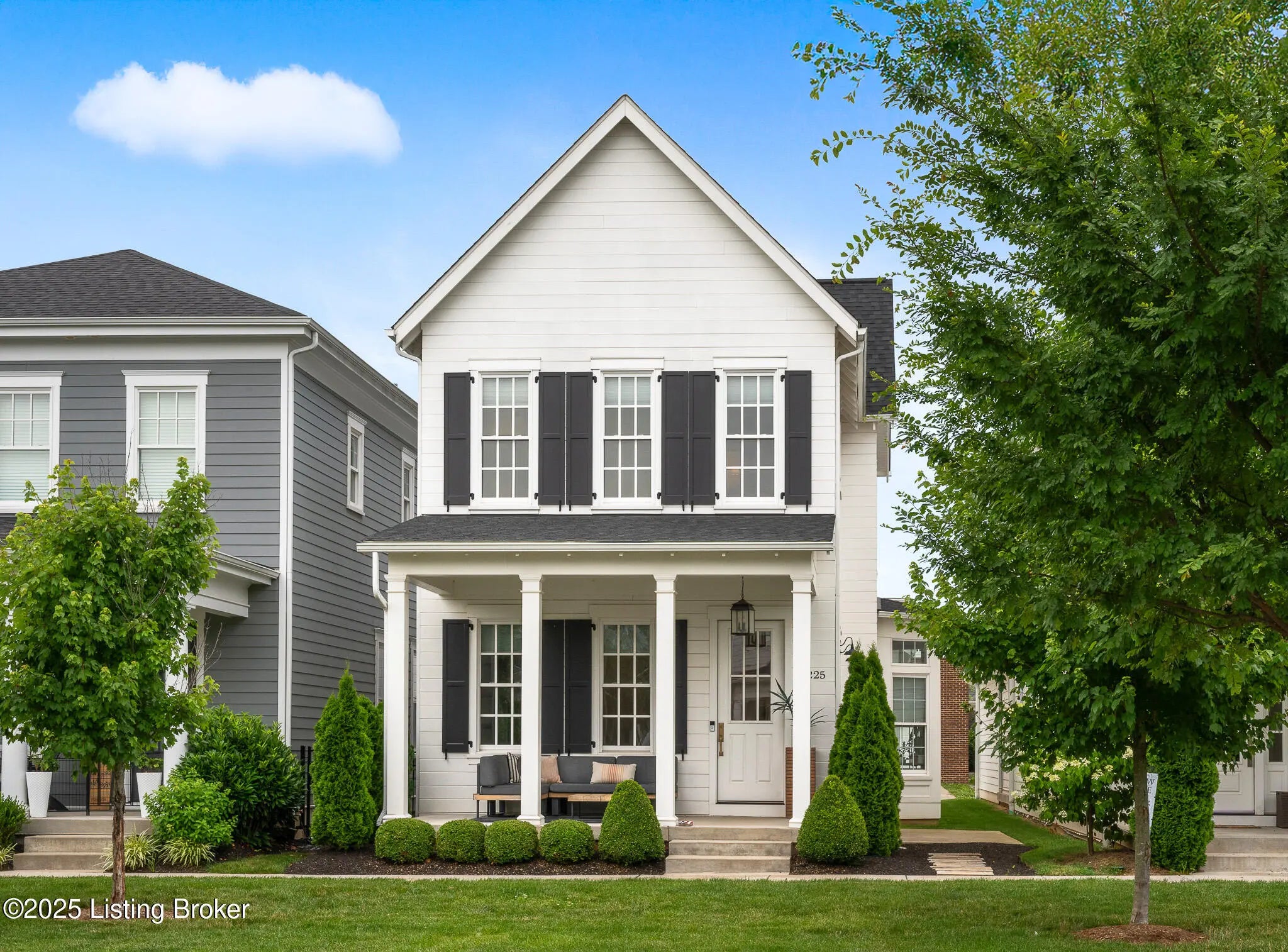 Photo of Listing #1704133