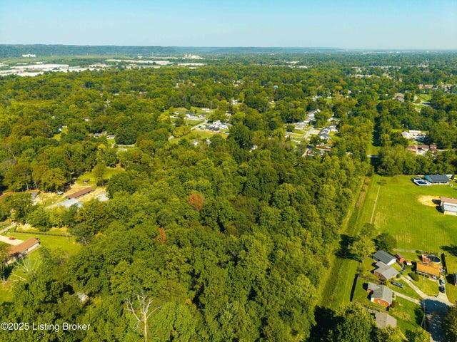 7393 Maurer Ln, Louisville