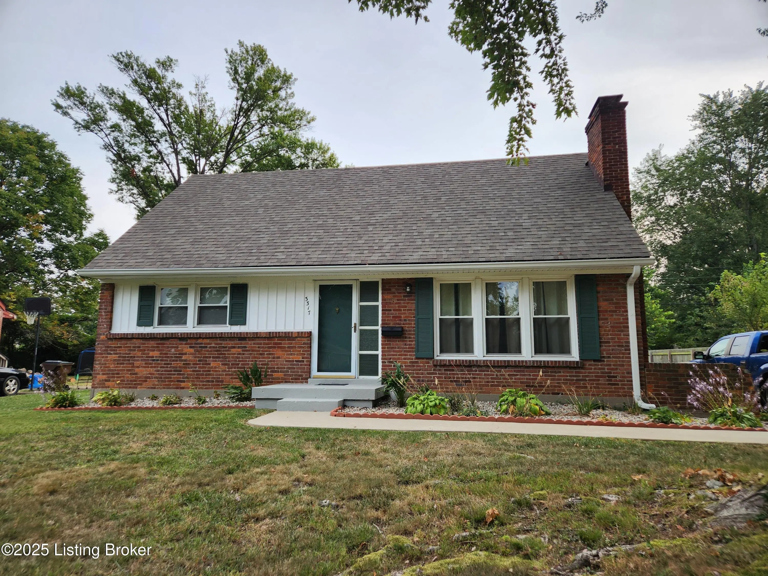 Photo of Listing #1699255