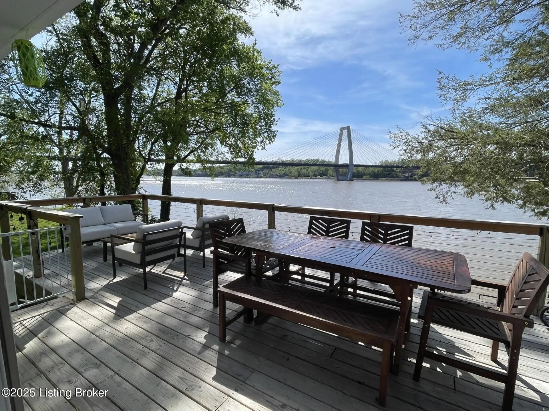 Photo of Listing #1699613