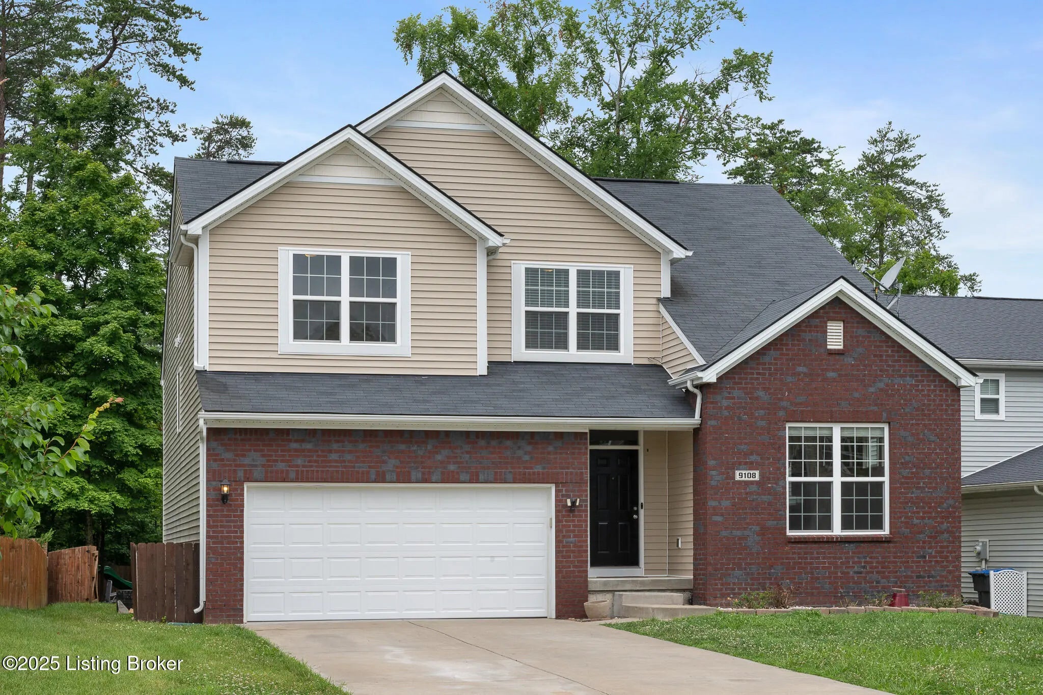 Photo of Listing #1699322