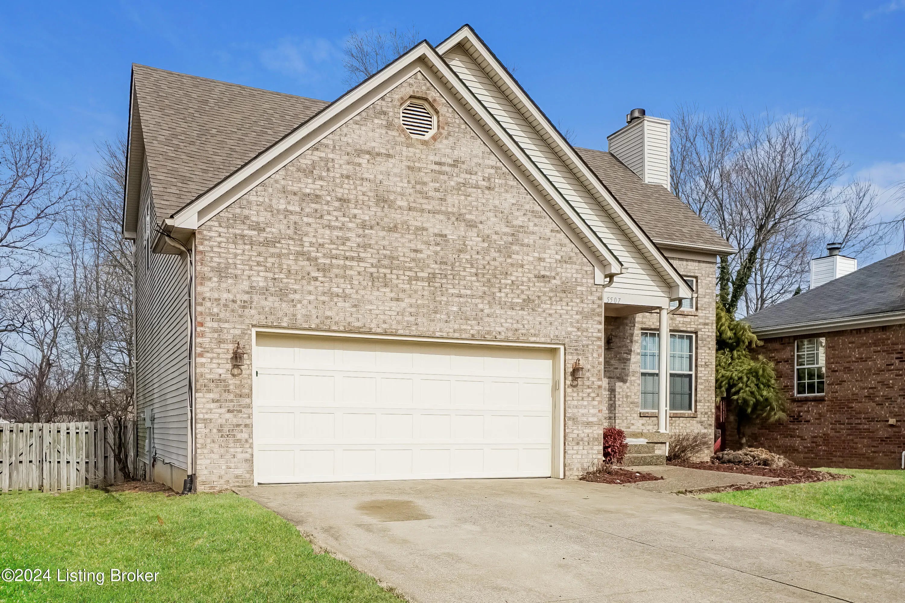 Photo of Listing #1699330