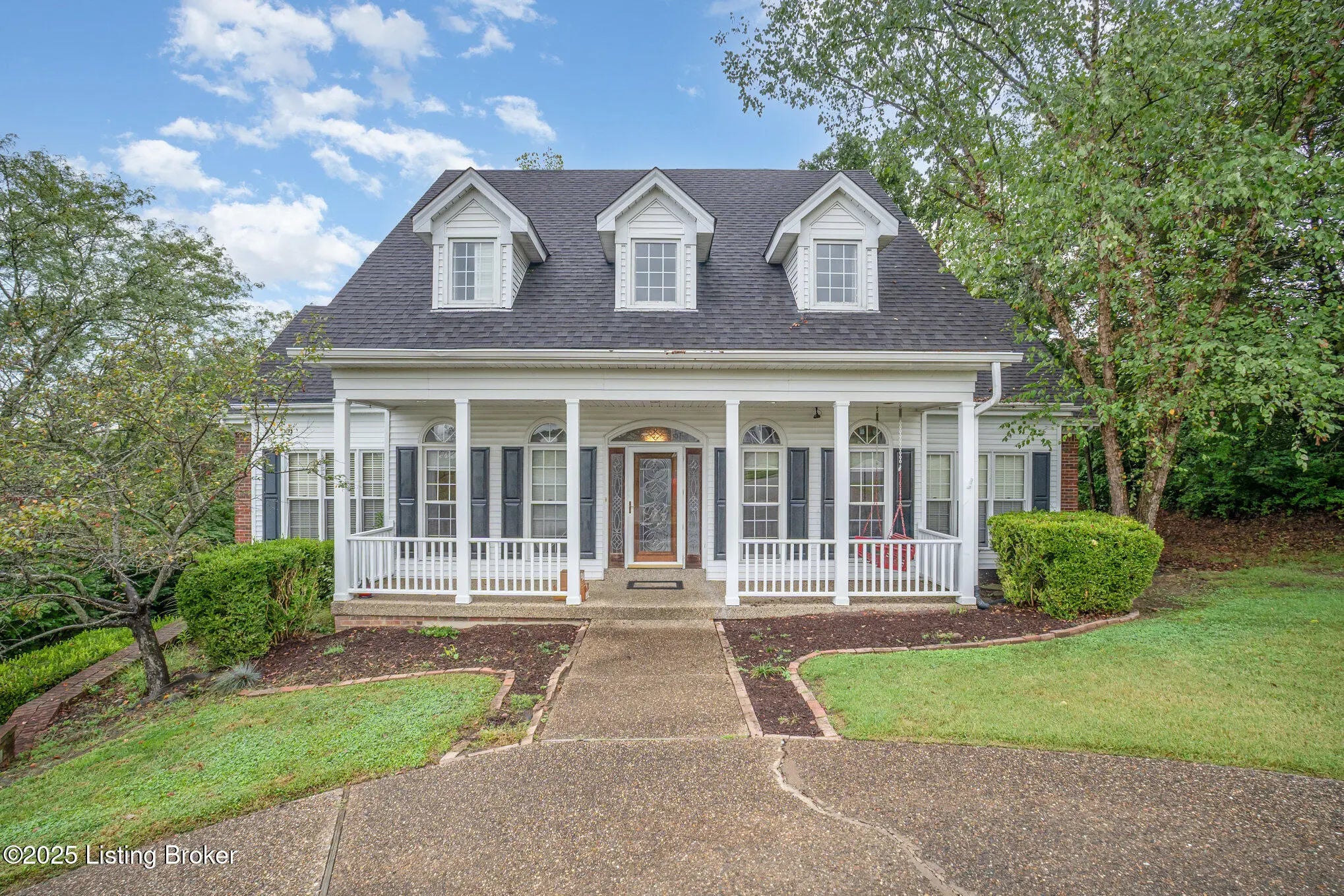 Photo of Listing #1699352