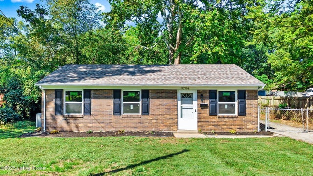 9704 Titan Dr, Louisville