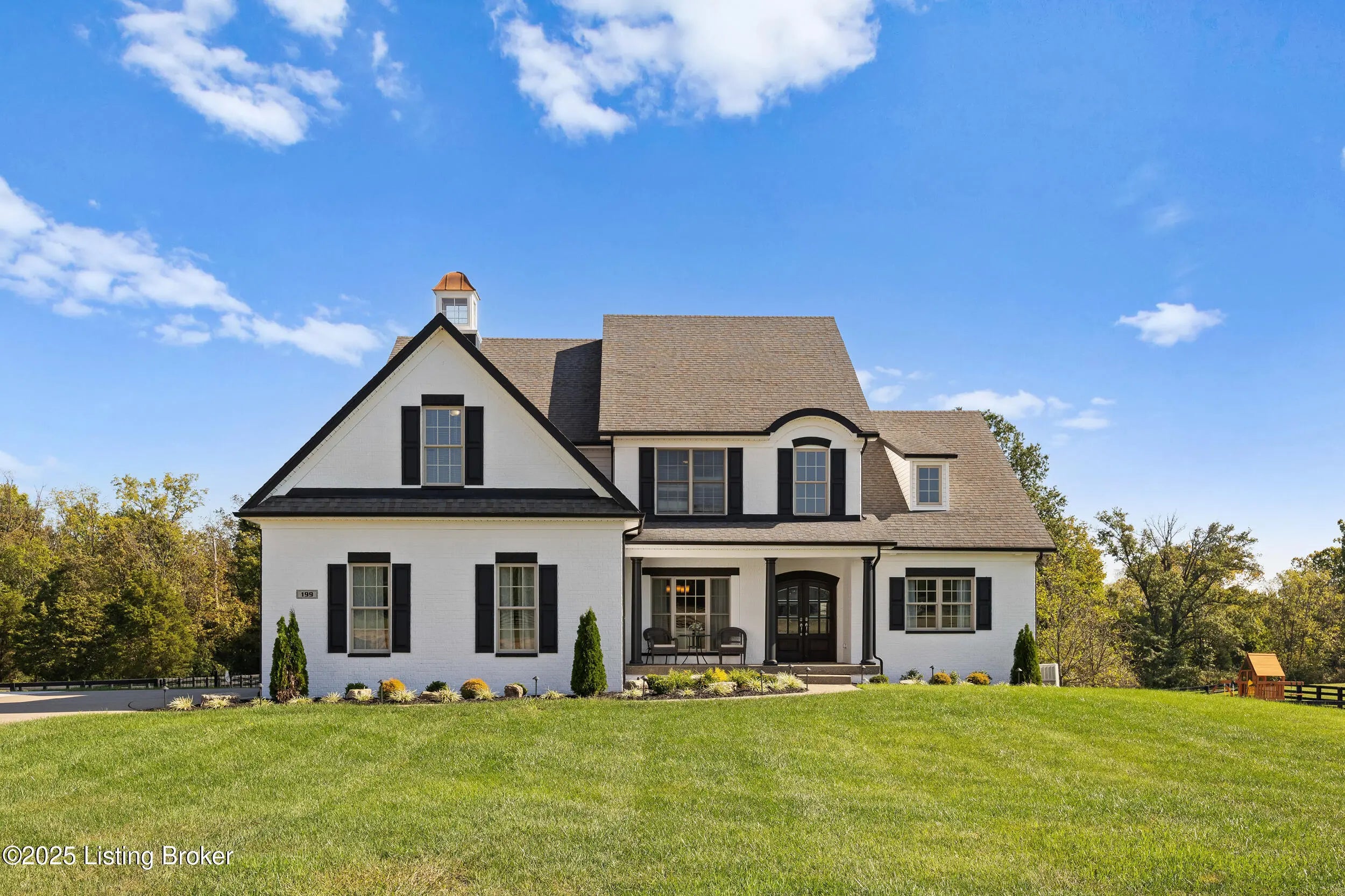 Photo of Listing #1699685