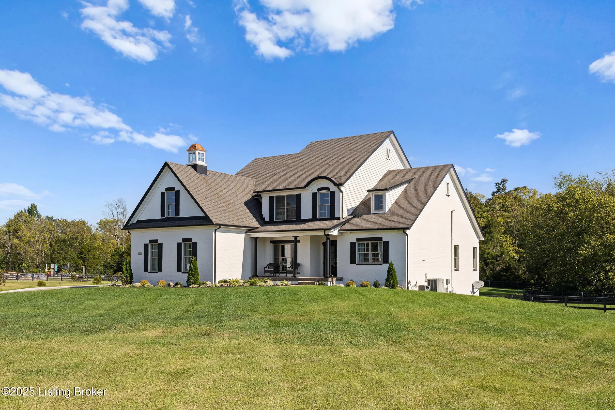 Photo of Listing #1699685