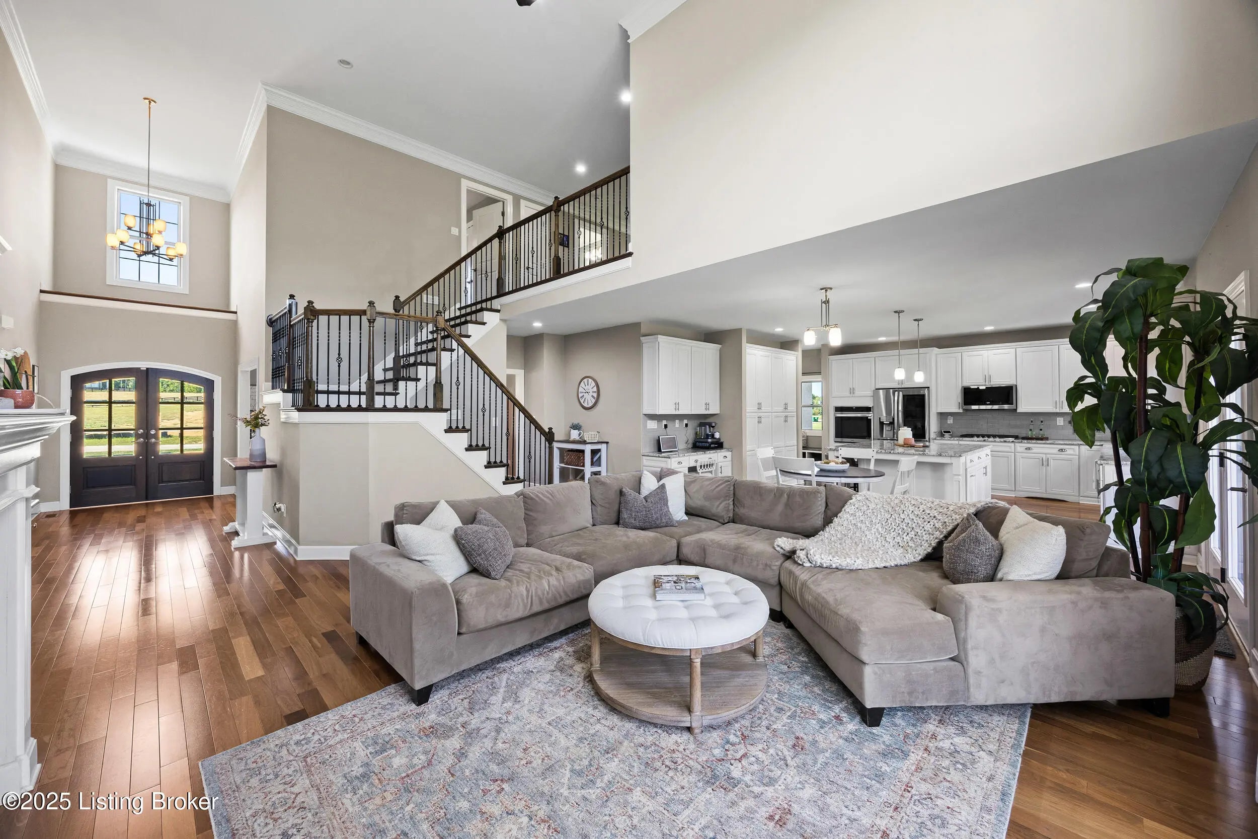 Photo of Listing #1699685