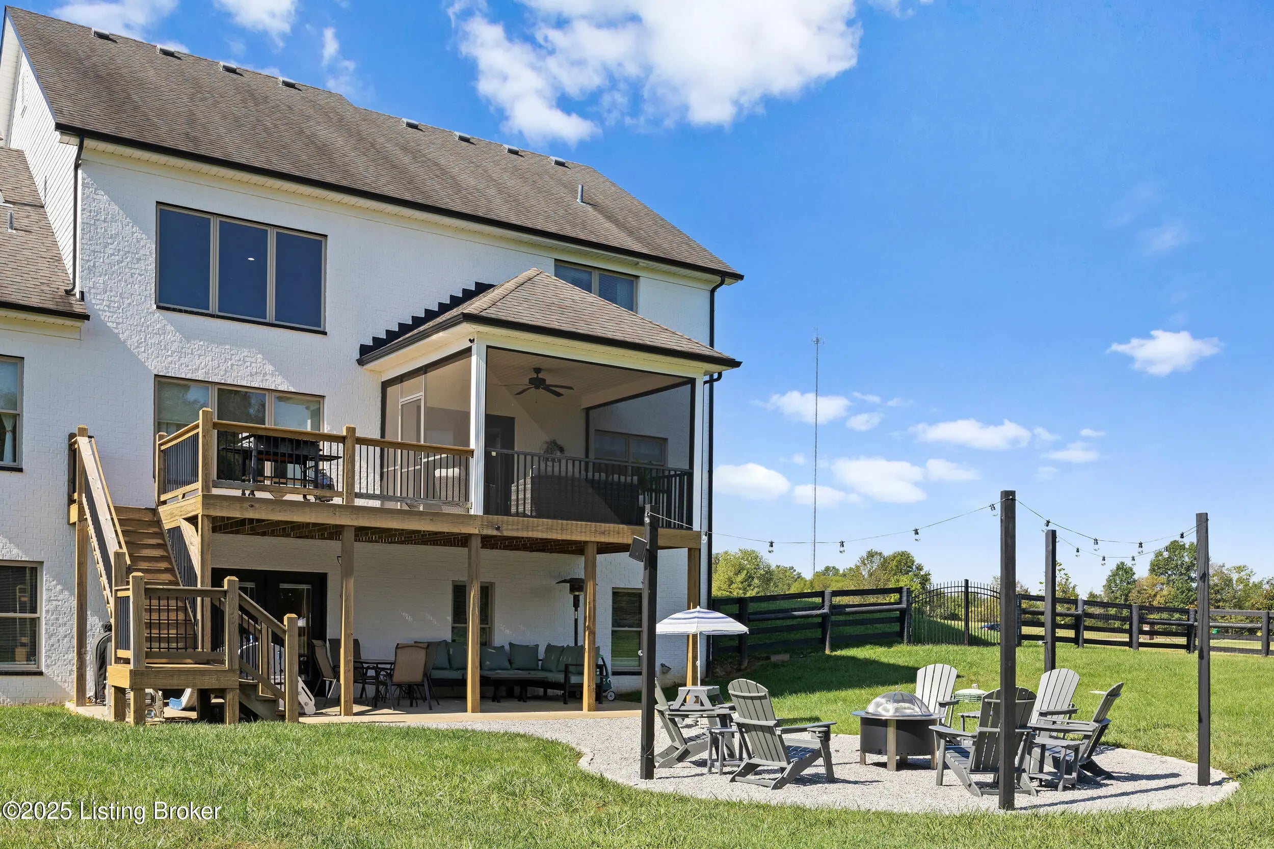 Photo of Listing #1699685