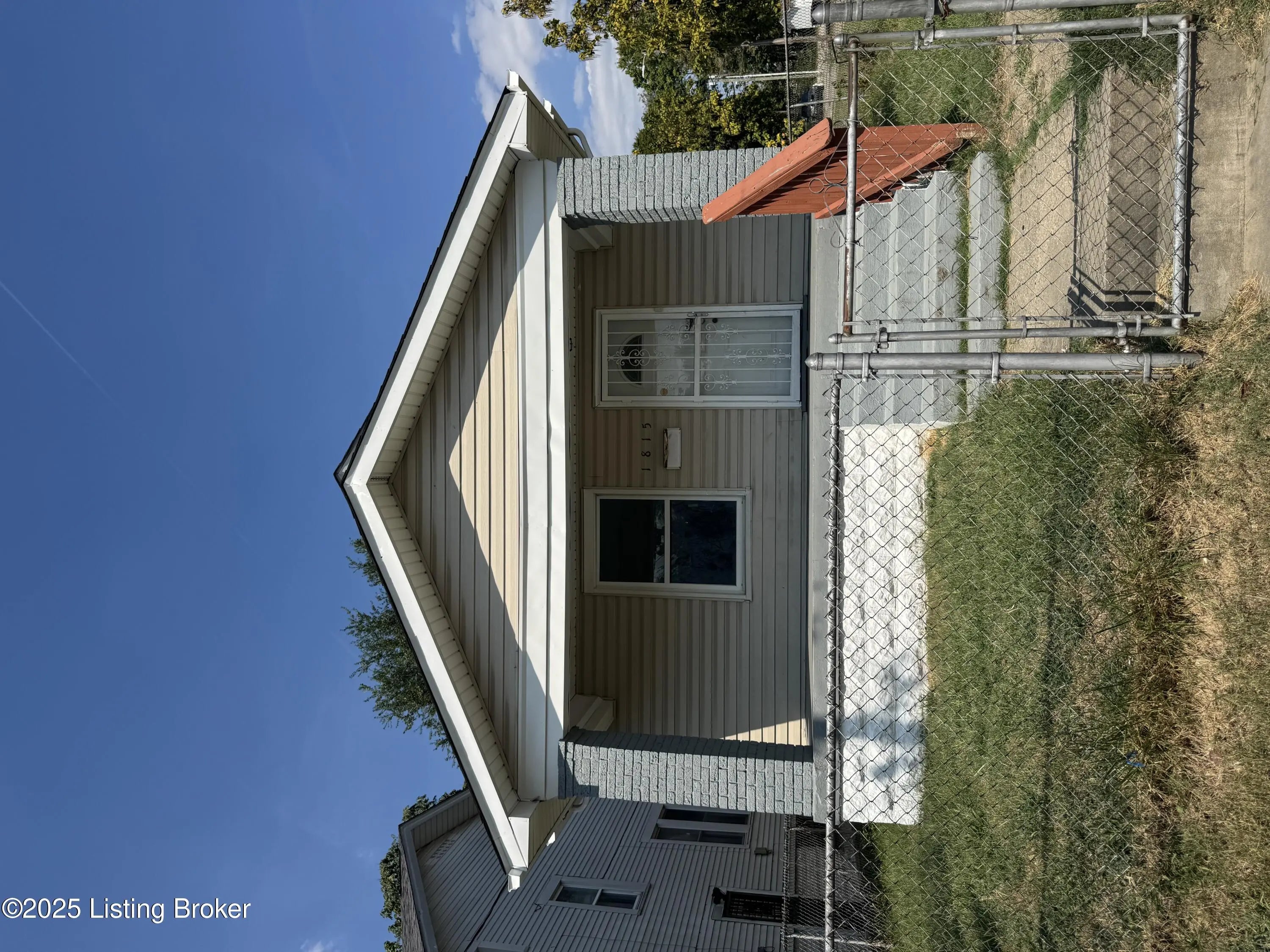 Photo of Listing #1699513