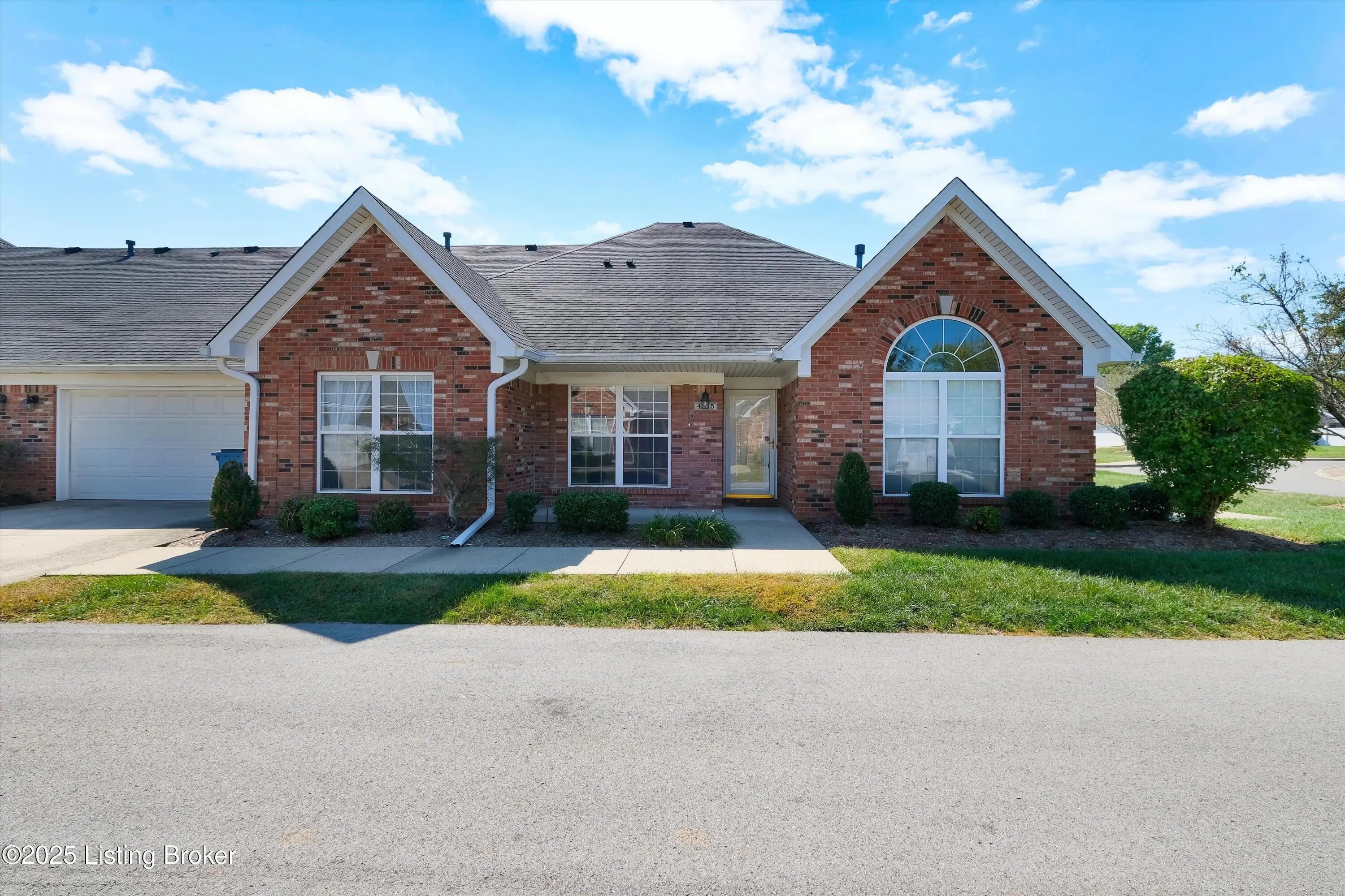 Photo of Listing #1699569