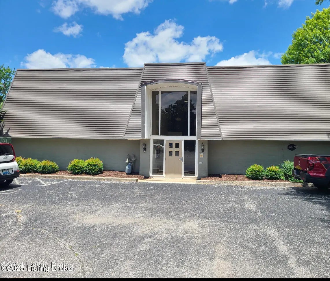 Photo of Listing #1699565