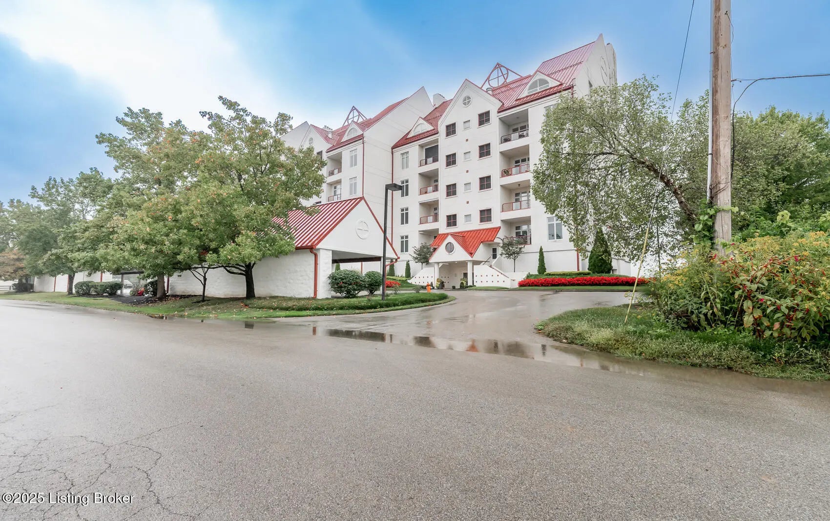 Photo of Listing #1699667