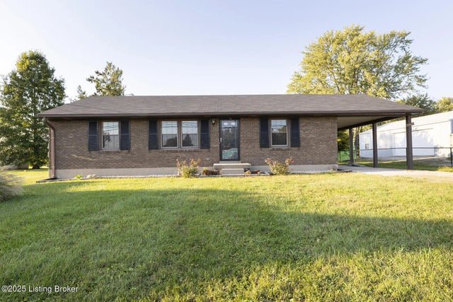 3409 Cedar Point Ln, La Grange