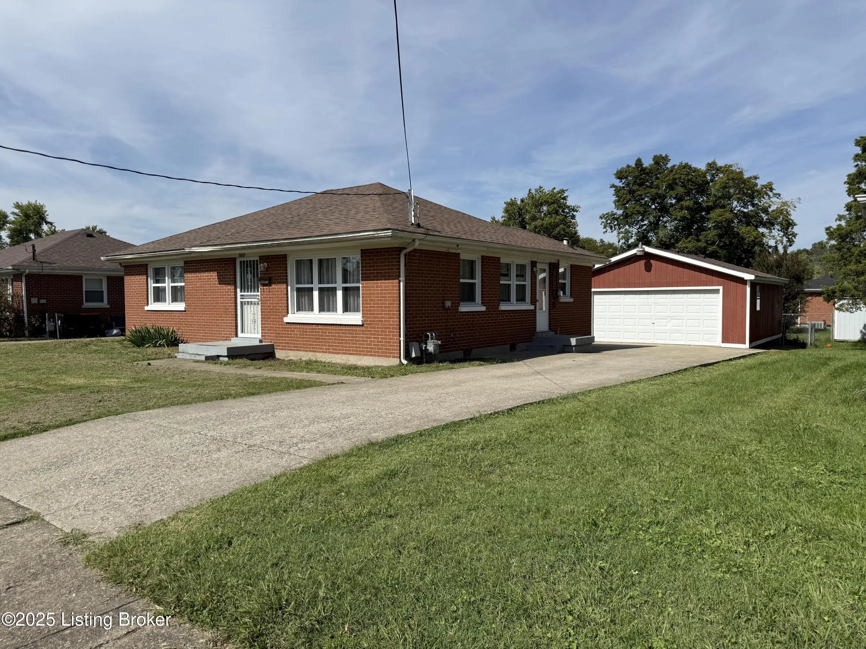 Photo of Listing #1699810