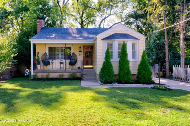 1306 Castlewood Dell, Louisville