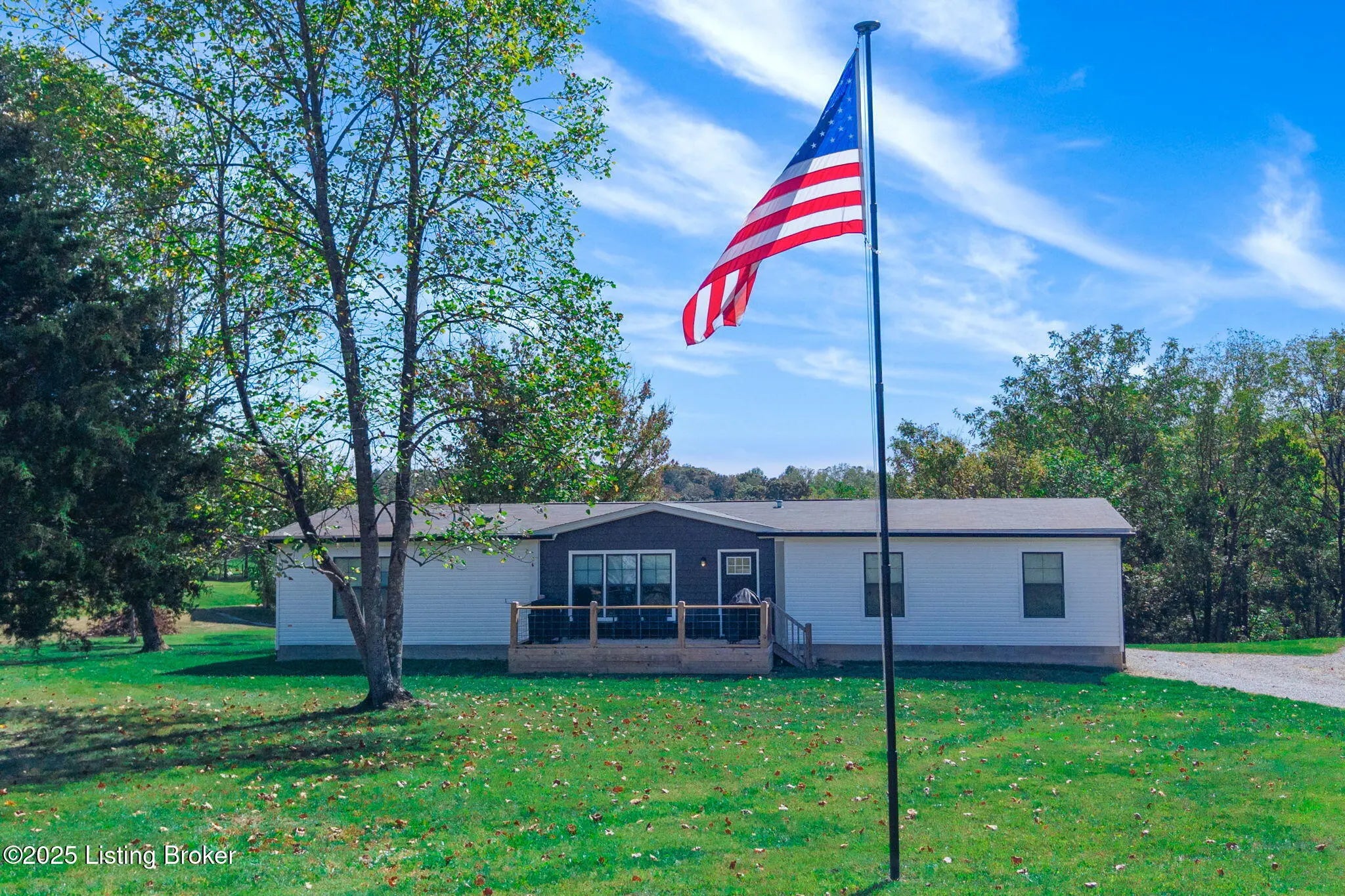 Photo of Listing #1699819