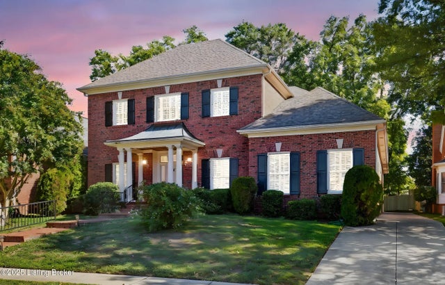 215 Coralberry Rd, Louisville