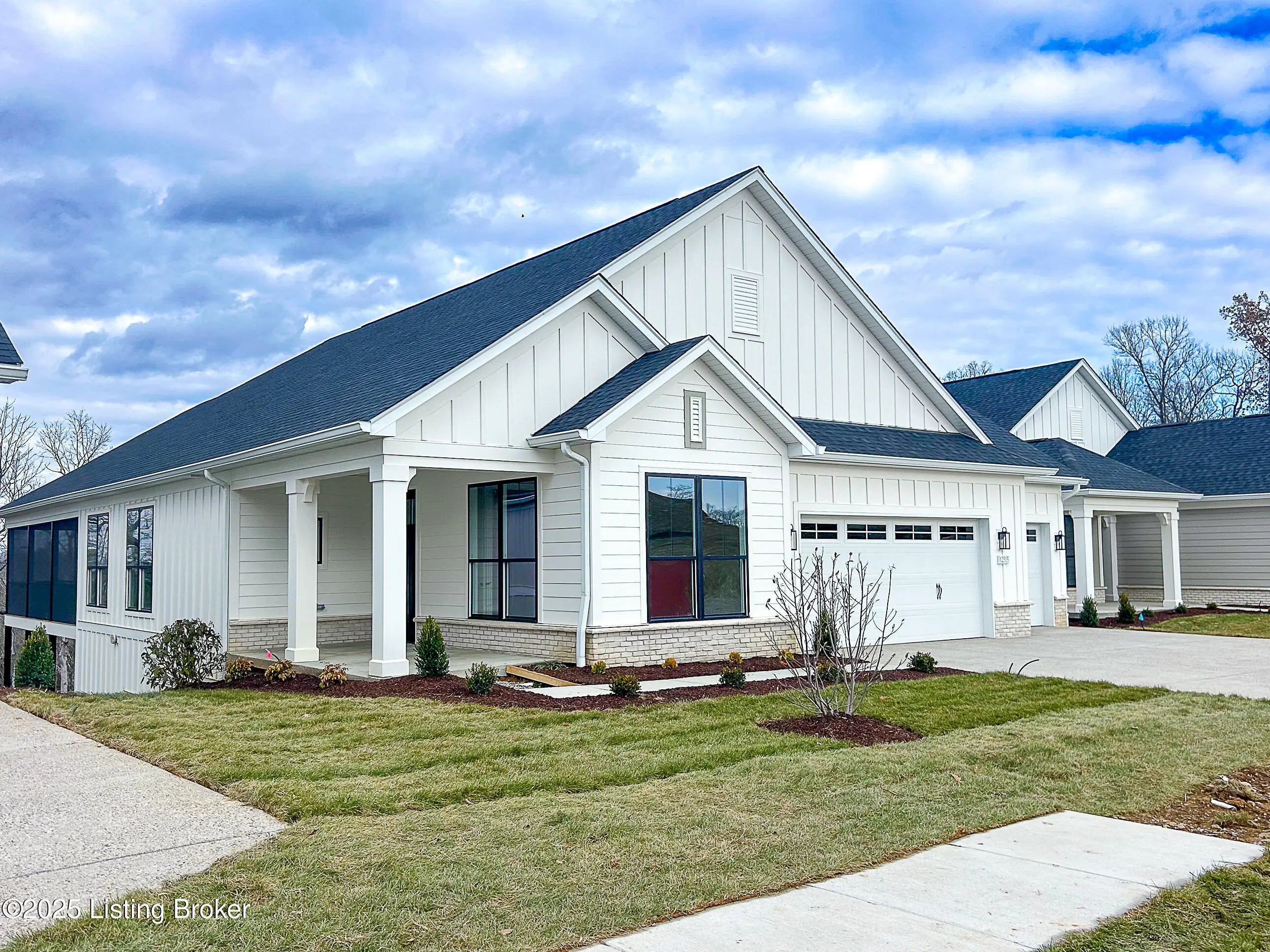 Photo of Listing #1699858