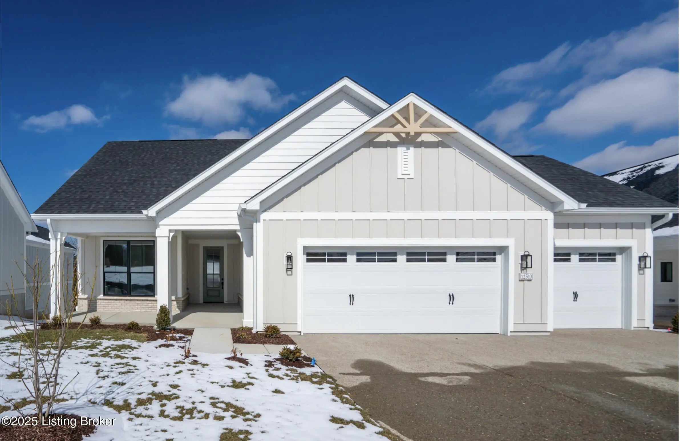 Photo of Listing #1699857