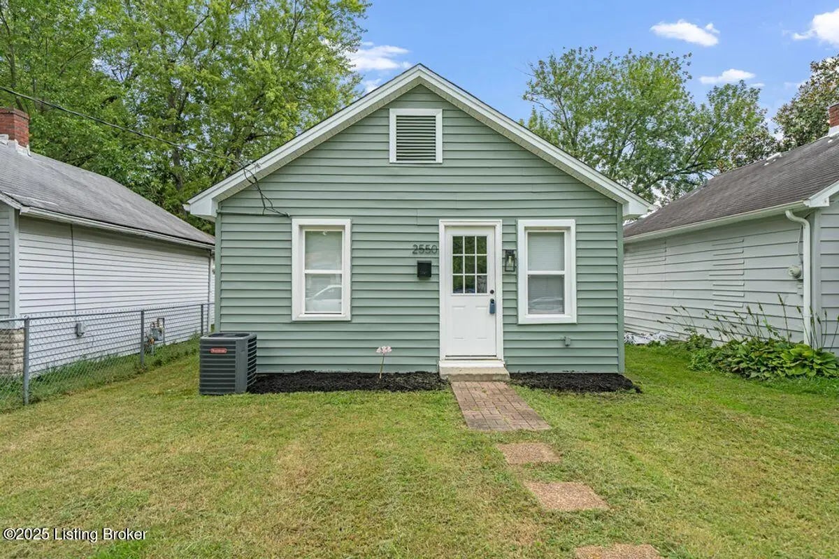 Photo of Listing #1699890