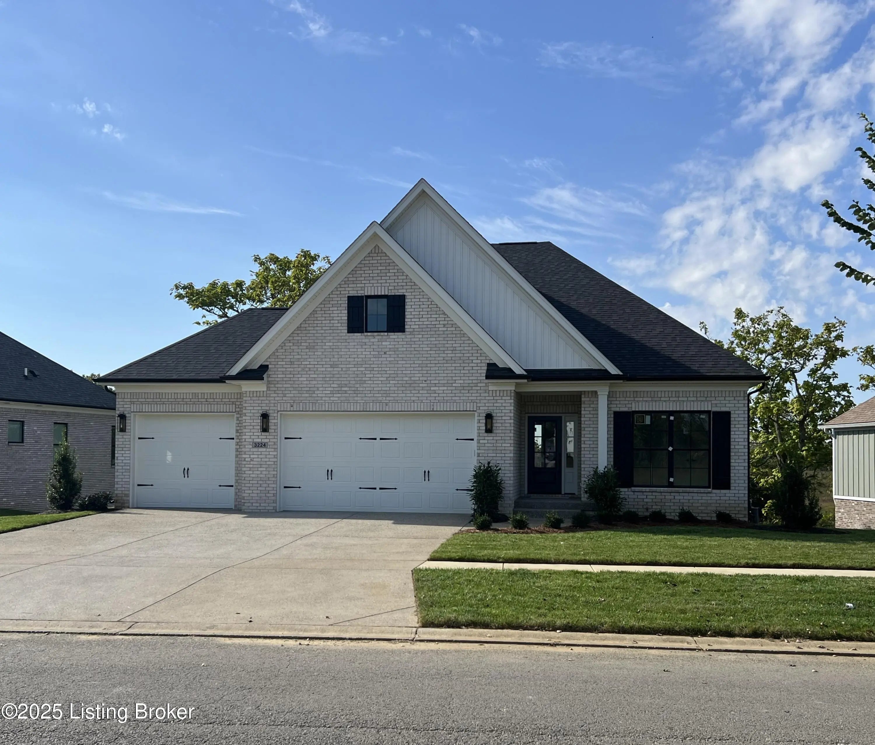 Photo of Listing #1699871