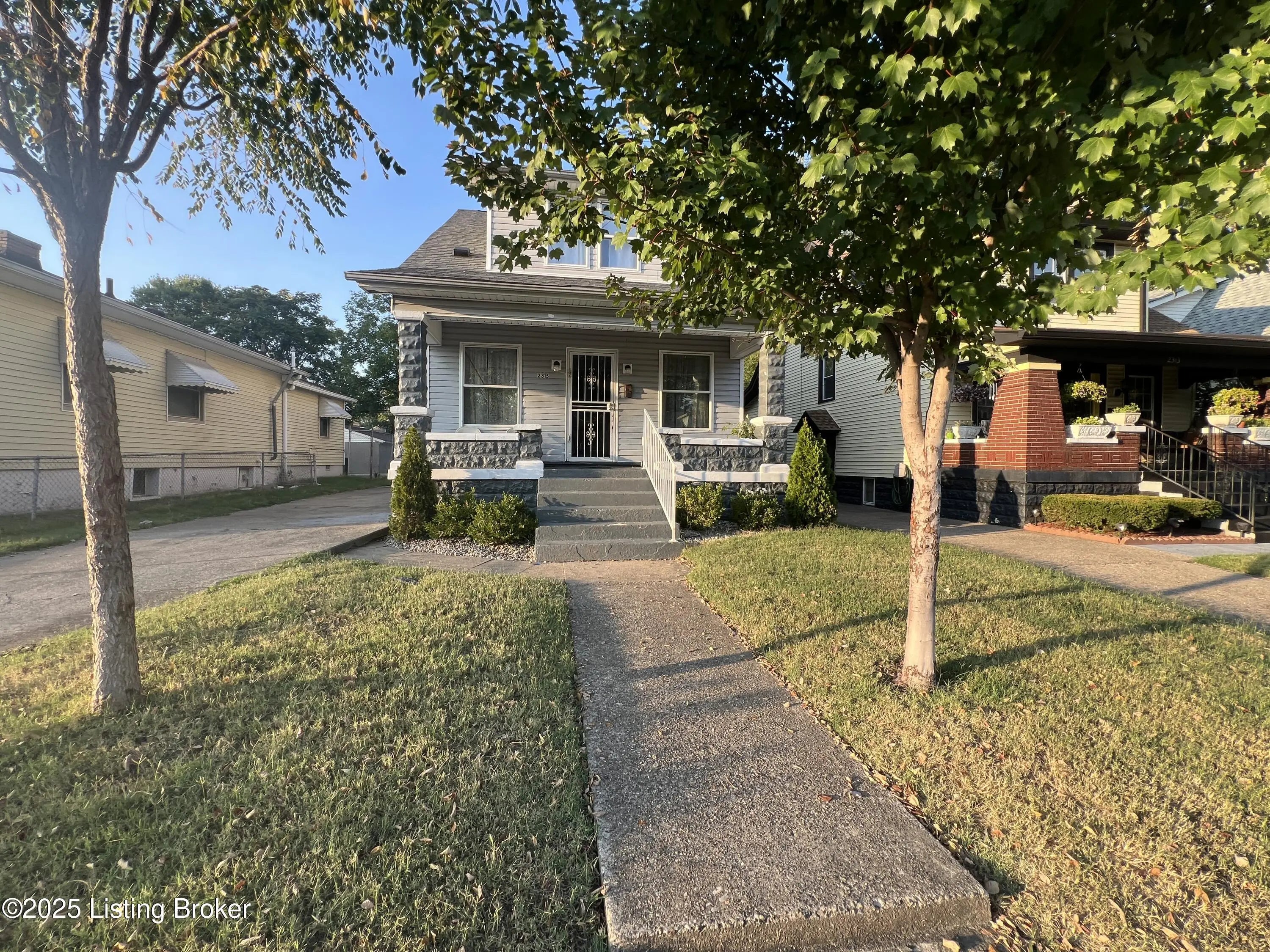 Photo of Listing #1700018