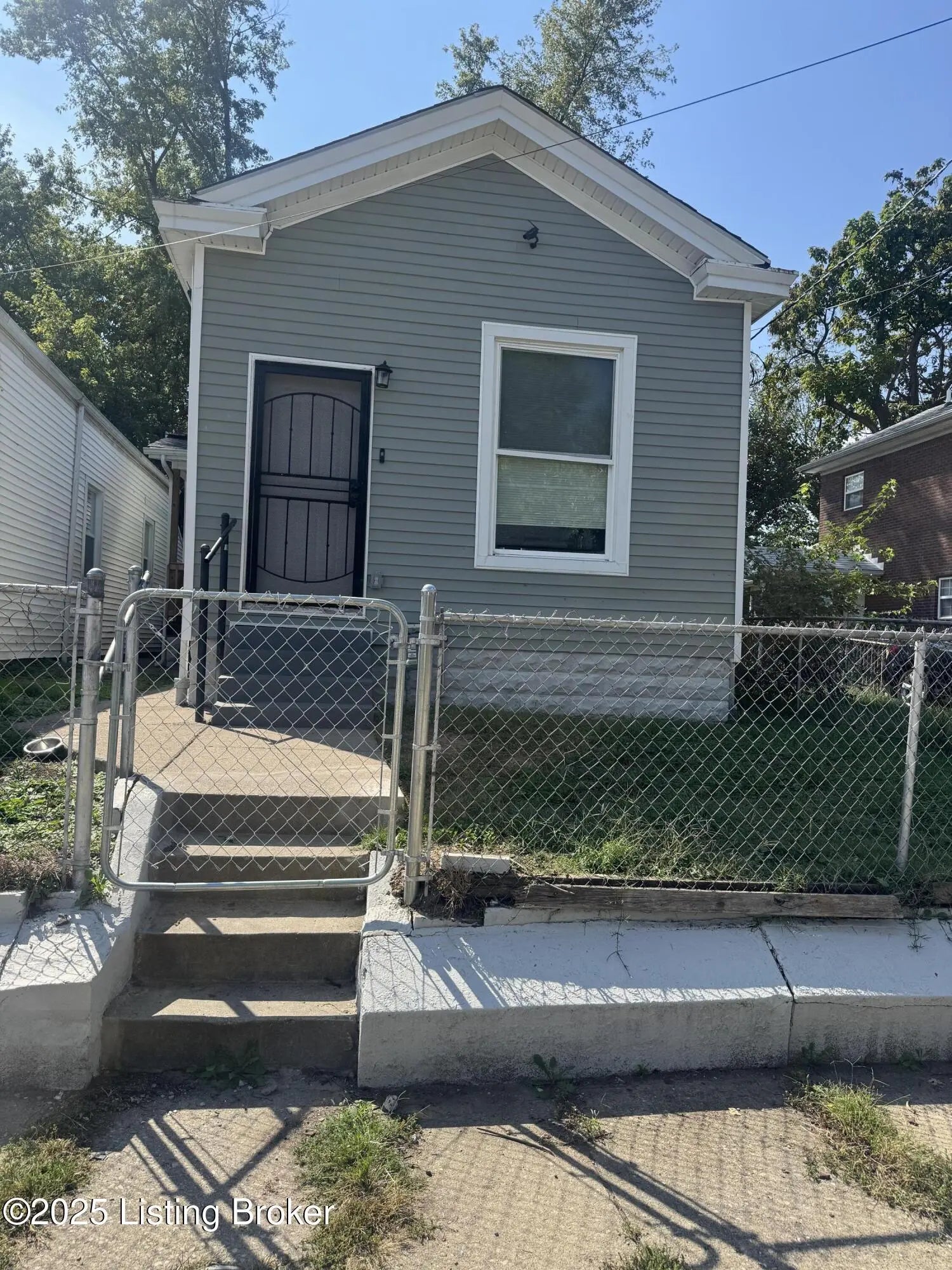 Photo of Listing #1699926