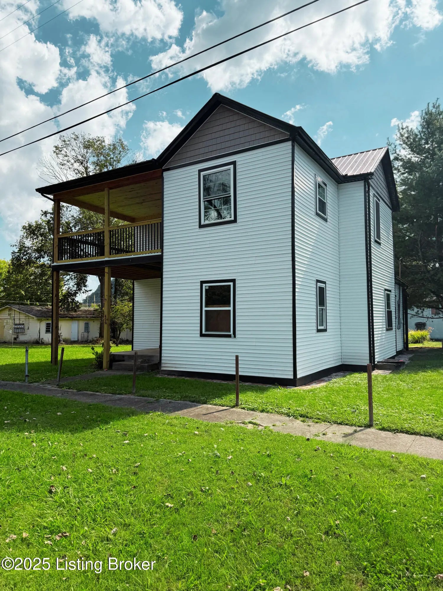 Photo of Listing #1700489