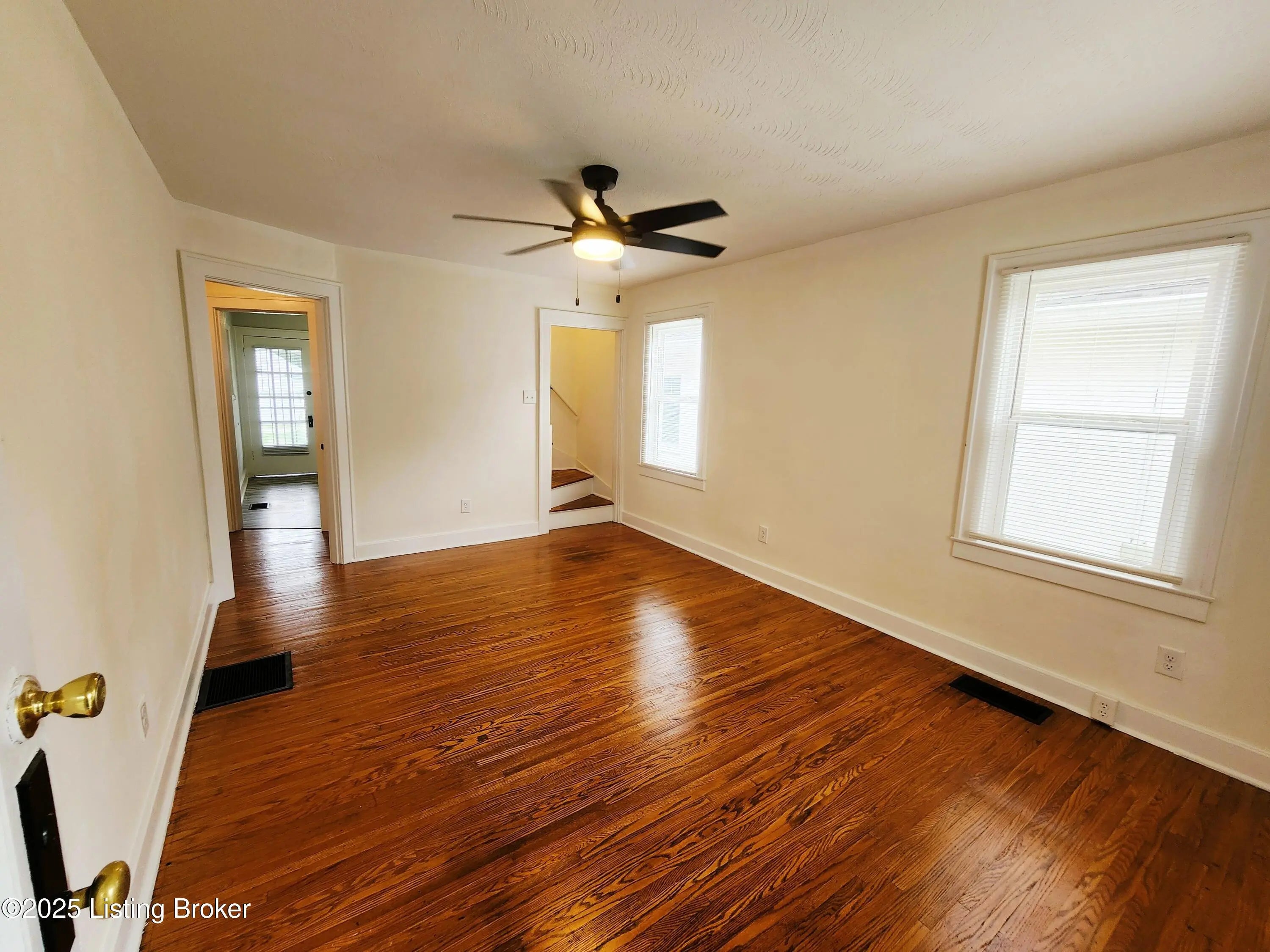 Photo of Listing #1699959