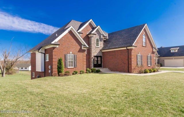 12615 Valley Pine Dr, Louisville