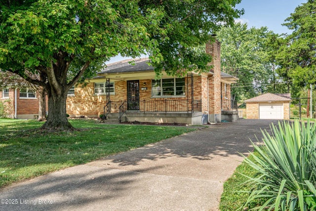 4513 Saint Rita Dr, Louisville